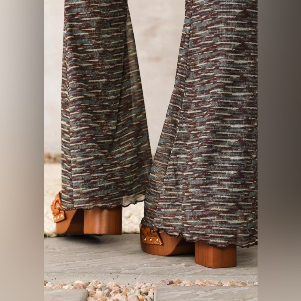 Willow & Root Mesh Flare Stretch Pants - Picture 5 of 8